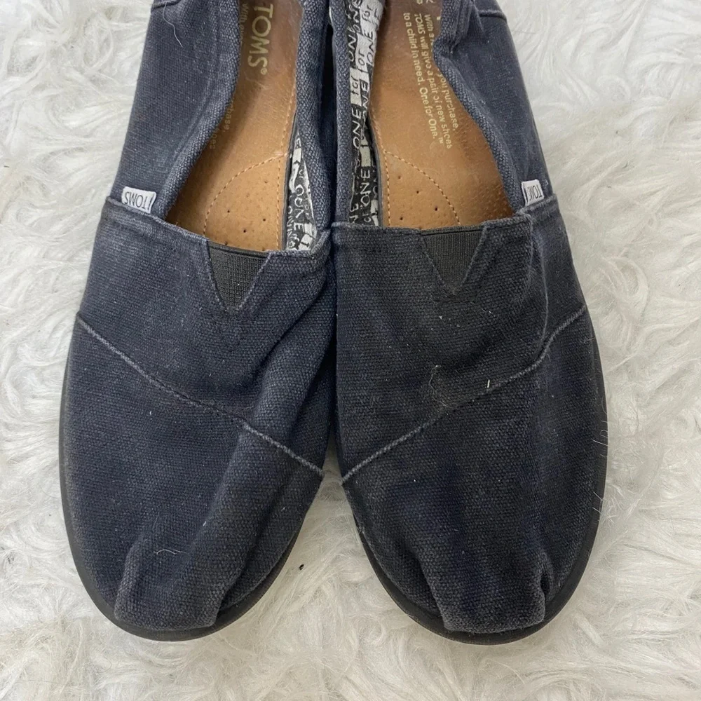 🔥30%OFF🔥Toms black color size Y6